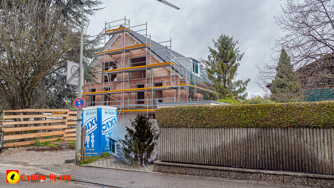 28.04.2023 - Baustelle Niederalmstraße 16 in Neuperlach